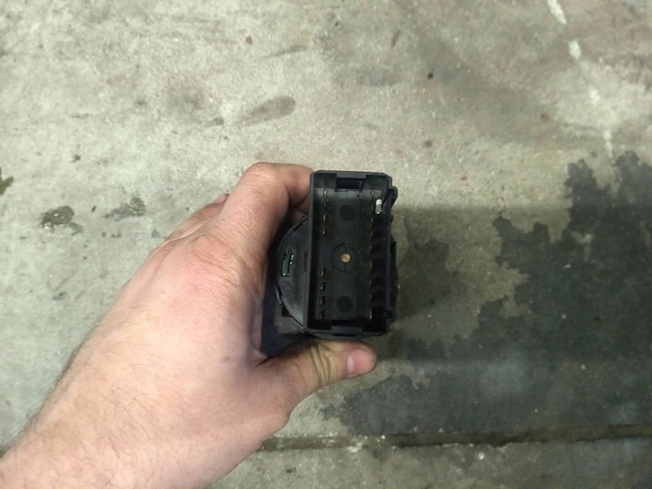 фото №6, Выключатель света skoda octavia mk1 1u 1u0941531a