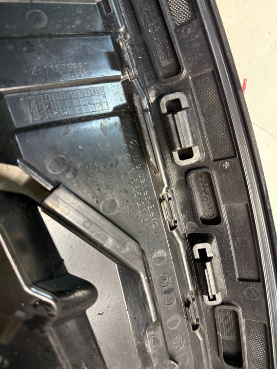 фото №16, Mercedes eqa w243 планка бампер перед решітка радіатора решітка a2438851401 a2438852001