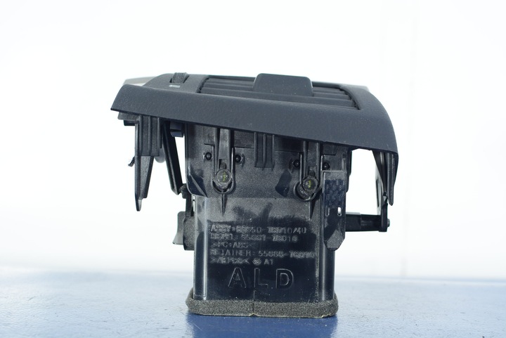 фото №4, Lexus ct200h решётка воздуховод левая 55650-76010