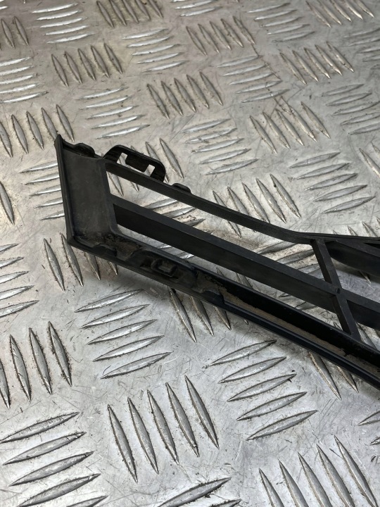 фото №10, Bmw (oem) 7255369 3' f30 f31 решётка бампера левая