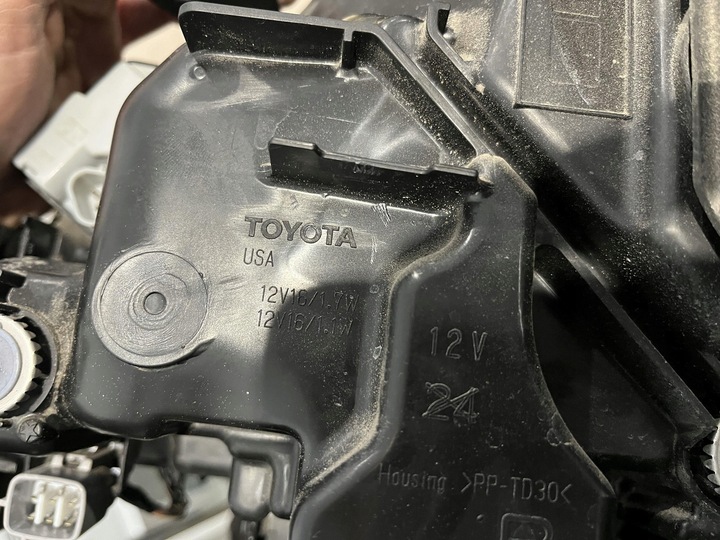 фото №15, Toyota highlander iv лампа правий перед повний led 10000-8a06k