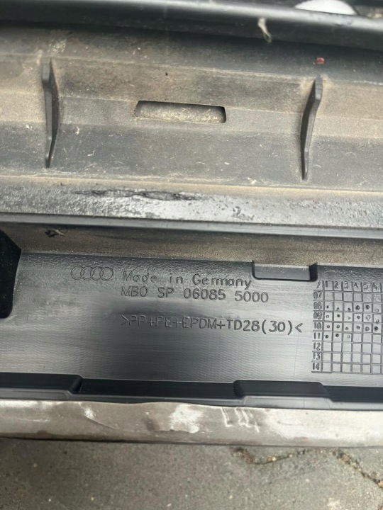 фото №8, Audi q5 08-17 молдинг na дверь правая перед 8r0853960d