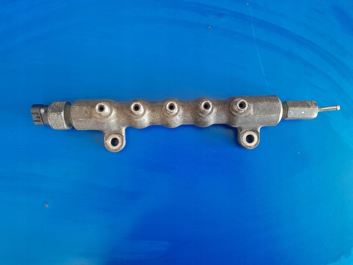 фото №1, Планка вприскувальний toyota 2.2 d4d 89458-71010