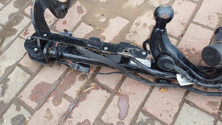 фото №6, Renault clio v hak буксирувальний 756129373r 8201722901