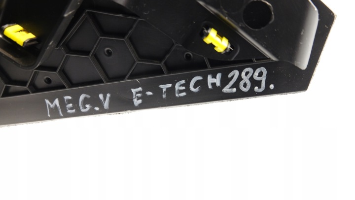 фото №8, Renault megane v e-tech туннель средний подлокотник