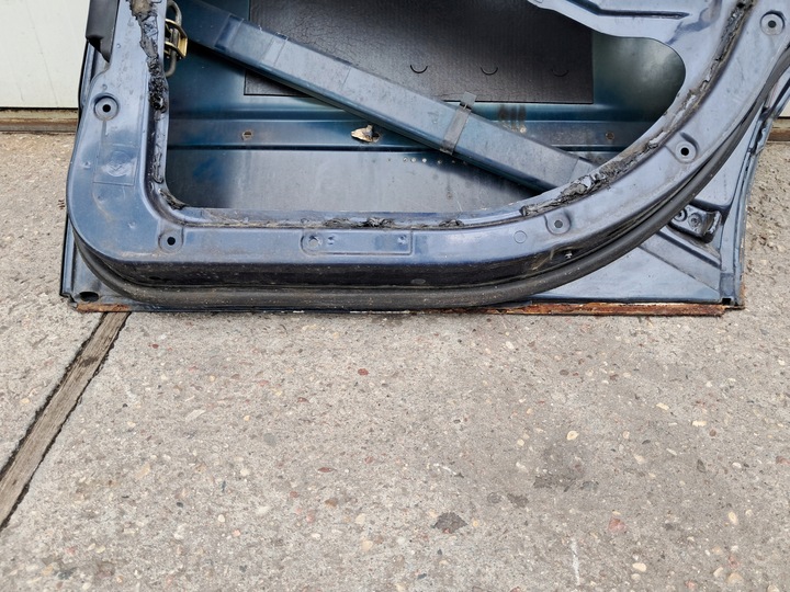 фото №10, Двері праві зад темний синій bmw e38 дорестайлінг