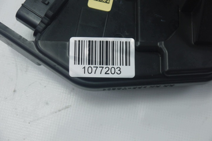 фото №16, Kia stonic ii 26r замок дверь правая зад заднее 81420h8020