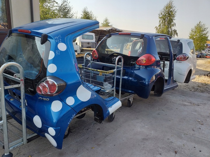 фото №6, Toyota aygo i дах обшивка дах 3d 5d стійка