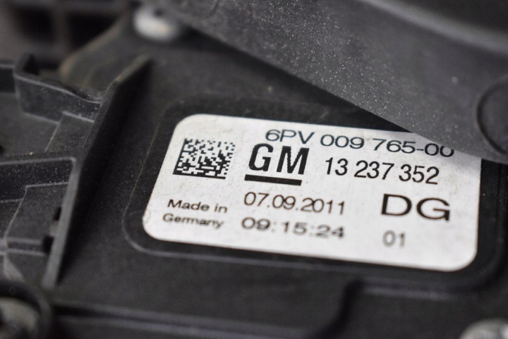 фото №8, Педали потенциометр сцепление тормоз eu 22771450 opel insignia a 2.0 cdti