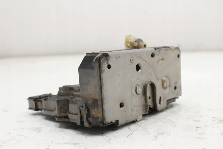 фото №10, Замок дверь правая перед 13431840 opel corsa e eu