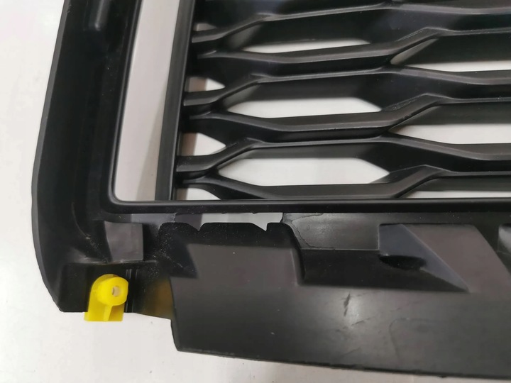 фото №9, Решётка бампера передней jaguar e-pace правая 784.