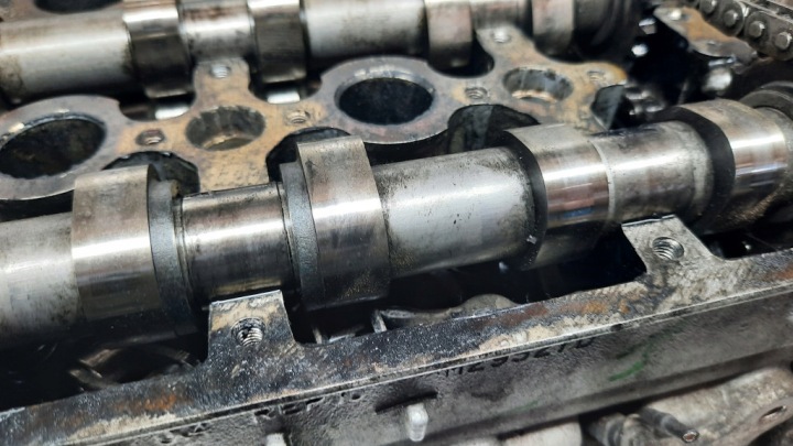 фото №13, Головка двигателя volvo v50 s40 2.0 hdi 9641752610