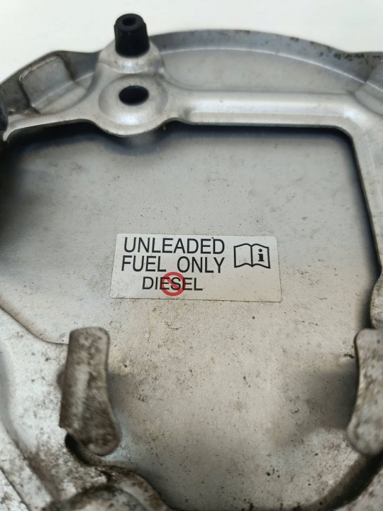 фото №9, Toyota prius iii 09-15 рестайлінг klampka заливання пального pod колір 1f7 2014 1,8