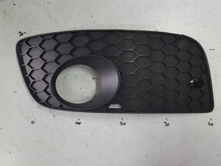 фото №1, Vw golf 5 v 04-09r gti решётка бампера правая 1k0853666p