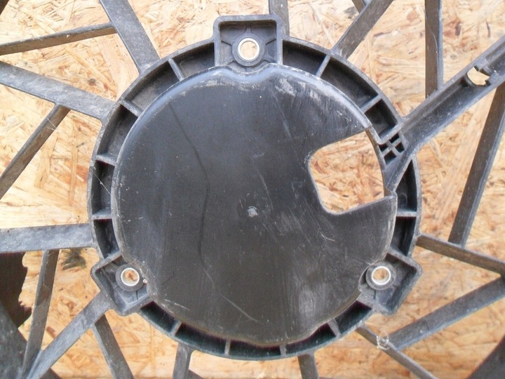 фото №8, Mercedes b-klassa w245 2005-корпус вентилятора