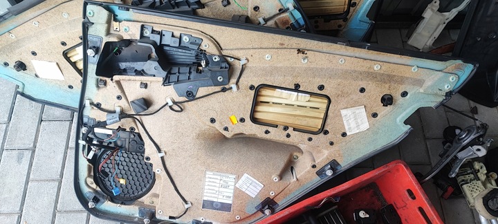 фото №12, Обивка обшивки дверь чёрная кожа mercedes w220