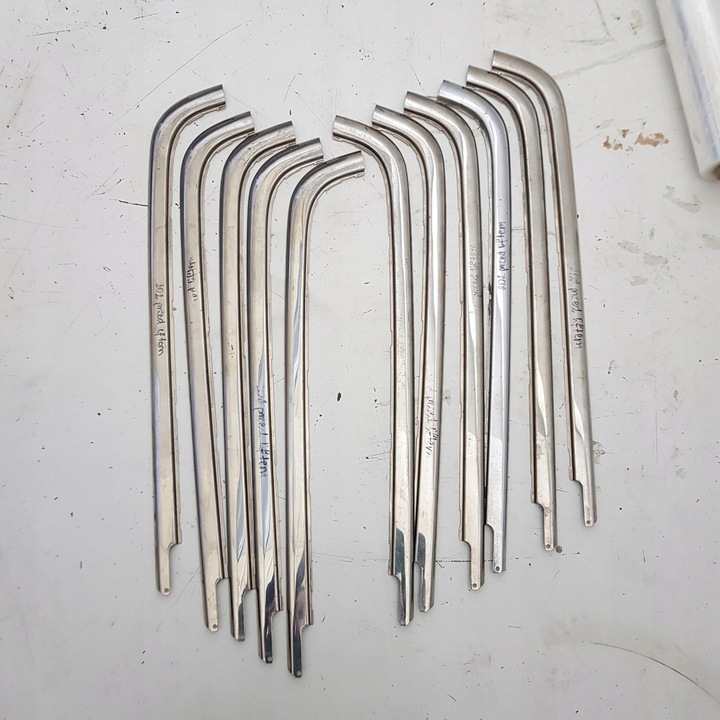 фото №1, Mercedesa w202 планка бампера накладка хром