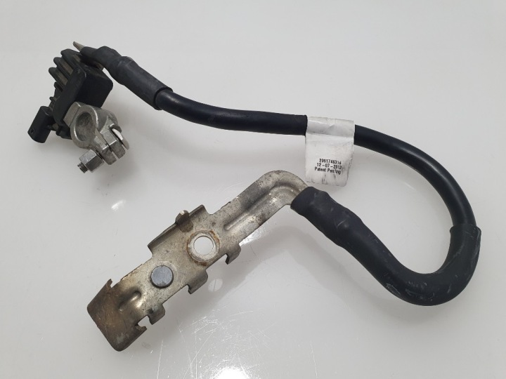 фото №6, Vw golf vii a3 8v leon iii клемма минусовая трубка  акумулятора 5q0915181d