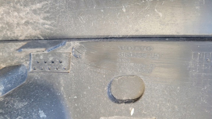 фото №11, Volvo v60 iii 3 2018- бампер зад задній / 5817
