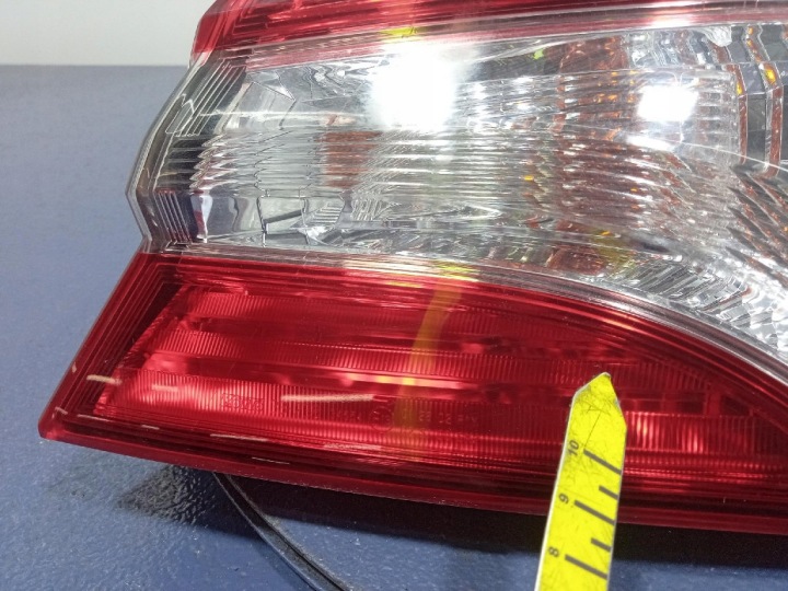 фото №9, Toyota camry viii xv70 фара зад права зовнішня w крило
