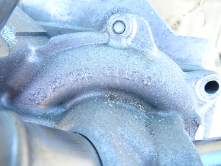 фото №7, Водяной насос блок управления  vw touran 1.5 tsi 05e121117c