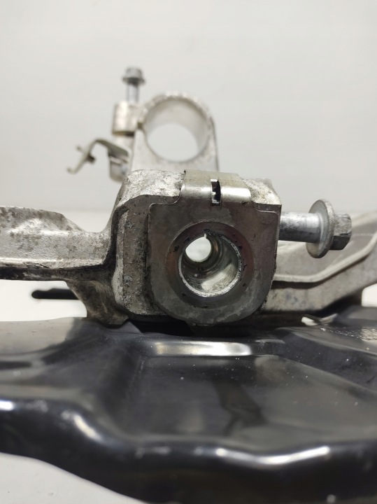 фото №9, Volvo xc40 21r поворотна опора ступиця праве перед 32221857