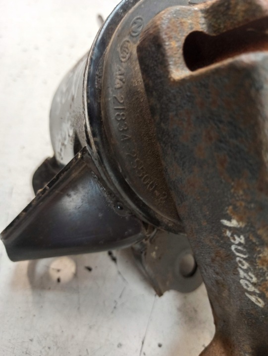 фото №13, Hyundai ix35 2.0crdi подушка двигателя 21814-2s600