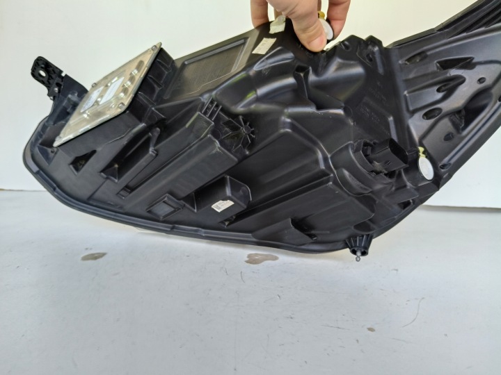 фото №9, Фара права фара ford focus mk4 18- повний led