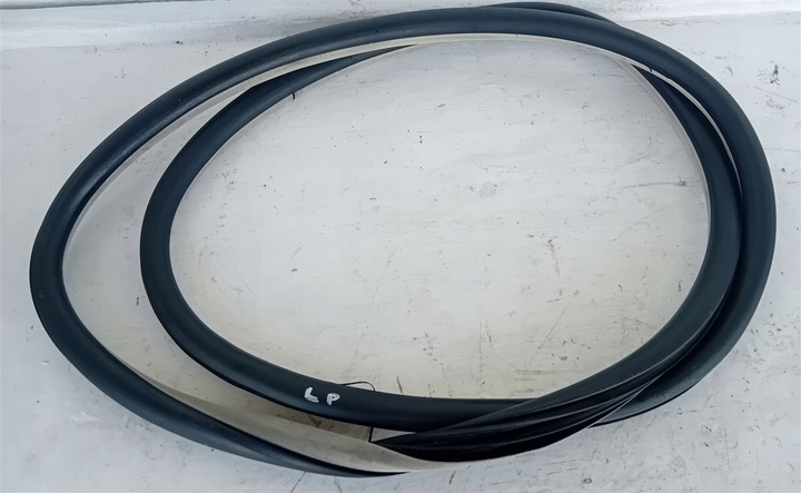 фото №14, Прокладка дверь левый перед citroen c5 iii x7 08-17