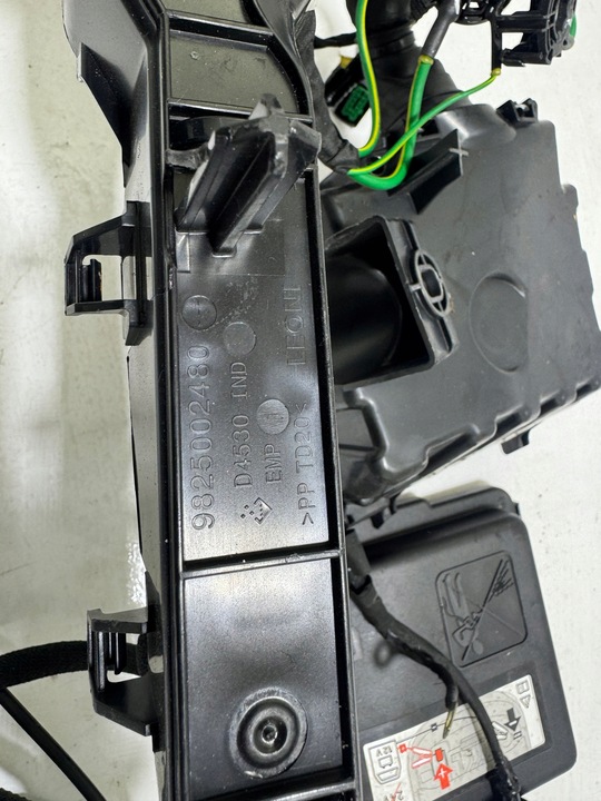 фото №7, Peugeot 2008 ii 9825002480 439634 установка джгут камери двигуна 1.2 thp