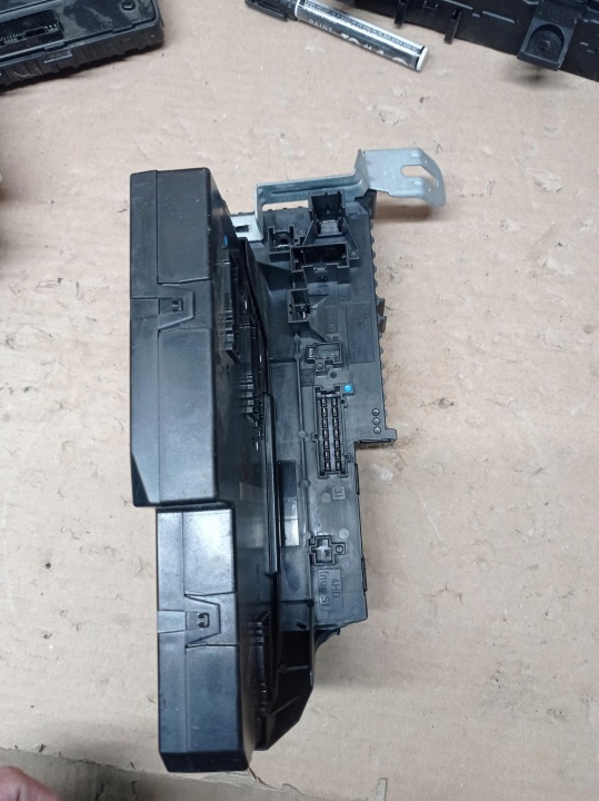 фото №6, Коробка запобіжників bsi mercedes w204 w212 clk