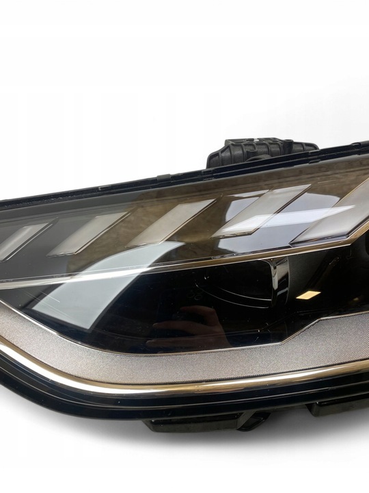 фото №7, Audi a4 s4 b9 8w 2023 ліва сторона лампа передня