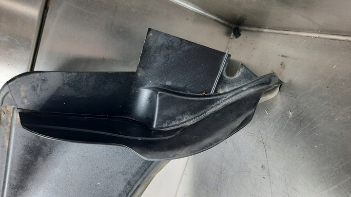 фото №9, Панель под лобовым стеклом 7027083 bmw e61 03-07r 2.0d