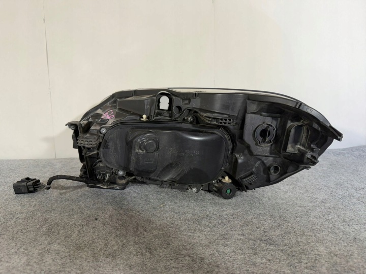 фото №11, Volvo xc60 i 1 рестайлінг ксенон фара права права перед передня фара супер