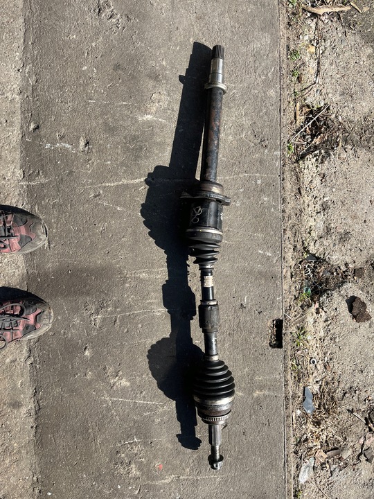 фото №1, 48 toyota avensis піввісь передня перед права 4341005320