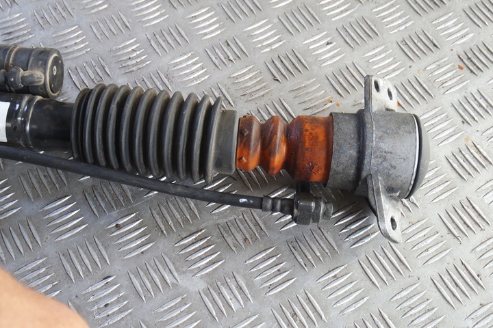 фото №3, Лівий амортизатор edc зад audi rs6 rs7 4g05011f