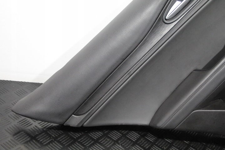 фото №2, Обивка боковина дверь левый зад stelvio
