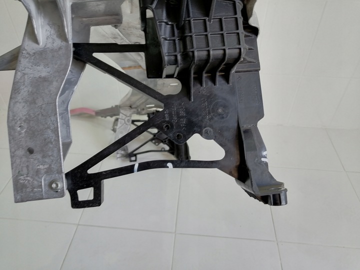 фото №14, Pas переднее перед mercedes w253 w213