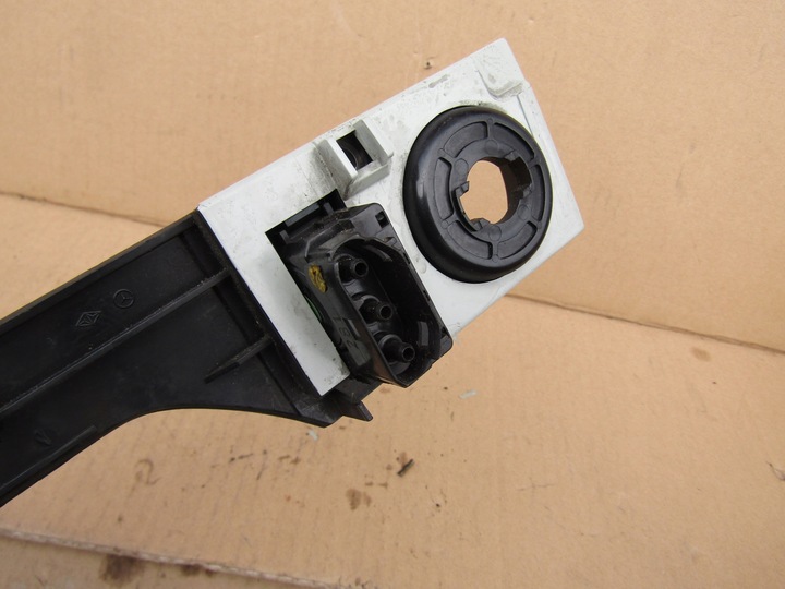 фото №10, E7 mercedes w124 89-96 защита выключателя света консоли панели распределительной