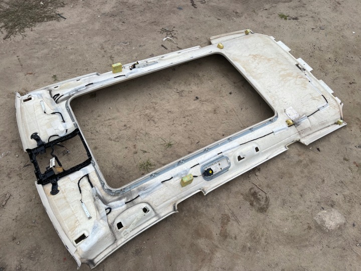 фото №5, Vw passat b8 универсал 3g9867501l потолок панорама люк кремовый
