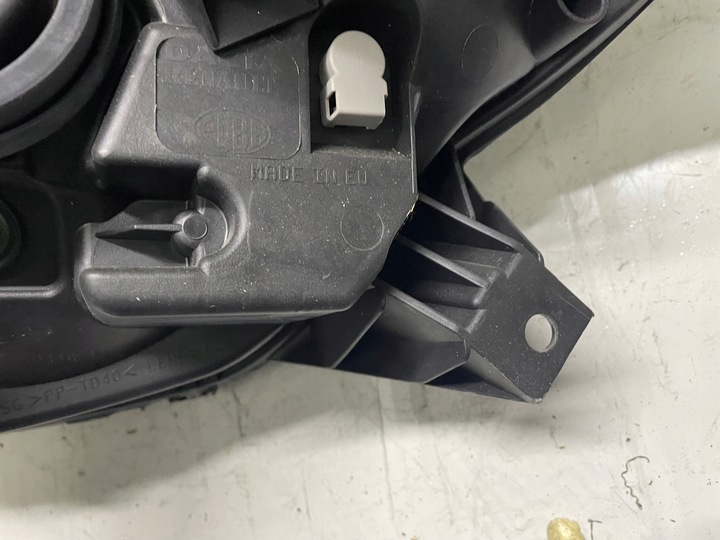 фото №7, Dacia sandero i лампа правая перед европа org