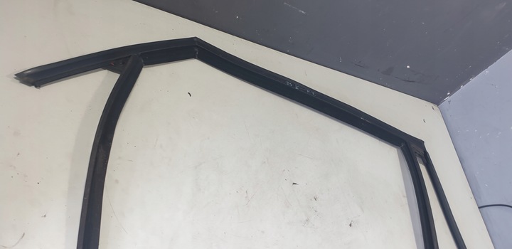 фото №2, Citroen ds5 прокладка скла праві зад рамка