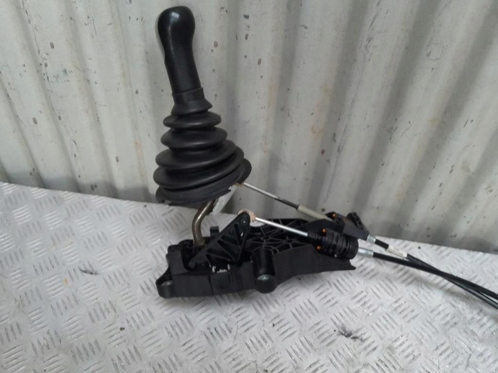 фото №11, Ford fiesta mk5 v mk6 рестайлинг 02-08 1.4 tdci кулиса коробки тросы ручка 5-b.