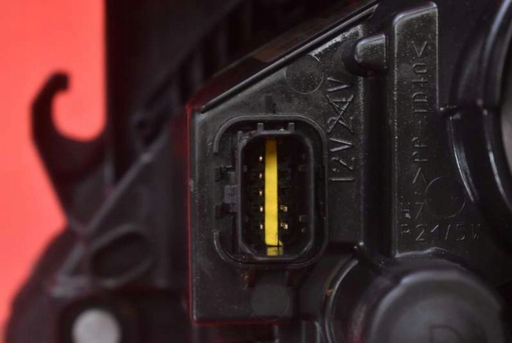 фото №13, Фара правий лампа перед eu 9682519080 peugeot 5008 1 i 09-13