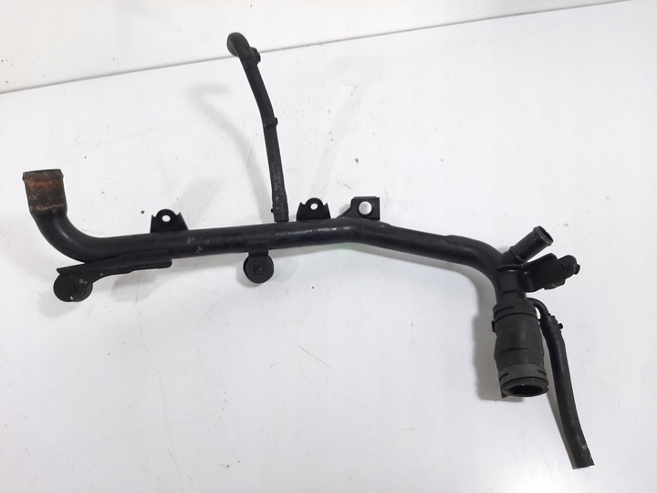 фото №16, Audi a4 b5 1.6 8v рестайлінг 01r магістраль води водяна 06b121071aj