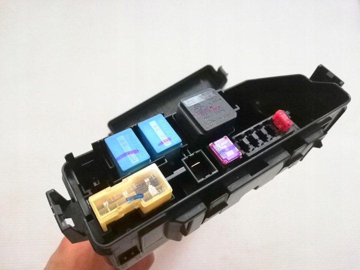 фото №8, Коробка запобіжників renault kadjar 2014-2021r.