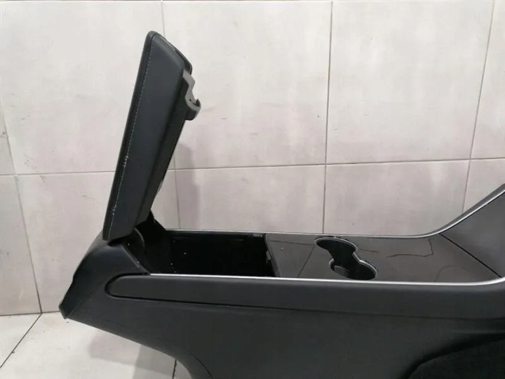 фото №6, Консоль standardowa tesla модель 3 1755503-00-a консоль середня-