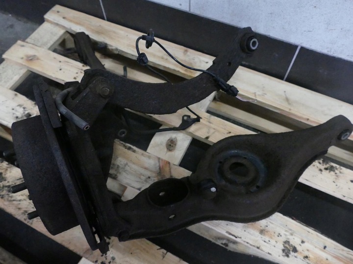 фото №3, Mitsubishi outlander ii 2.4 b awd 4x4 ступиця важіль диск лівий зад