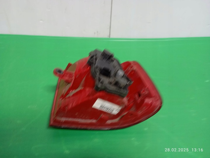 фото №7, Фара левая задняя зад vw touran ii 2 10-15 1t0945095r