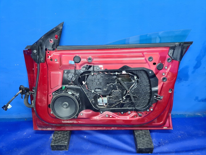 фото №10, Tesla модель 3 рестайлінг -23 двері передні праві комплектні скло оригінал ppmr